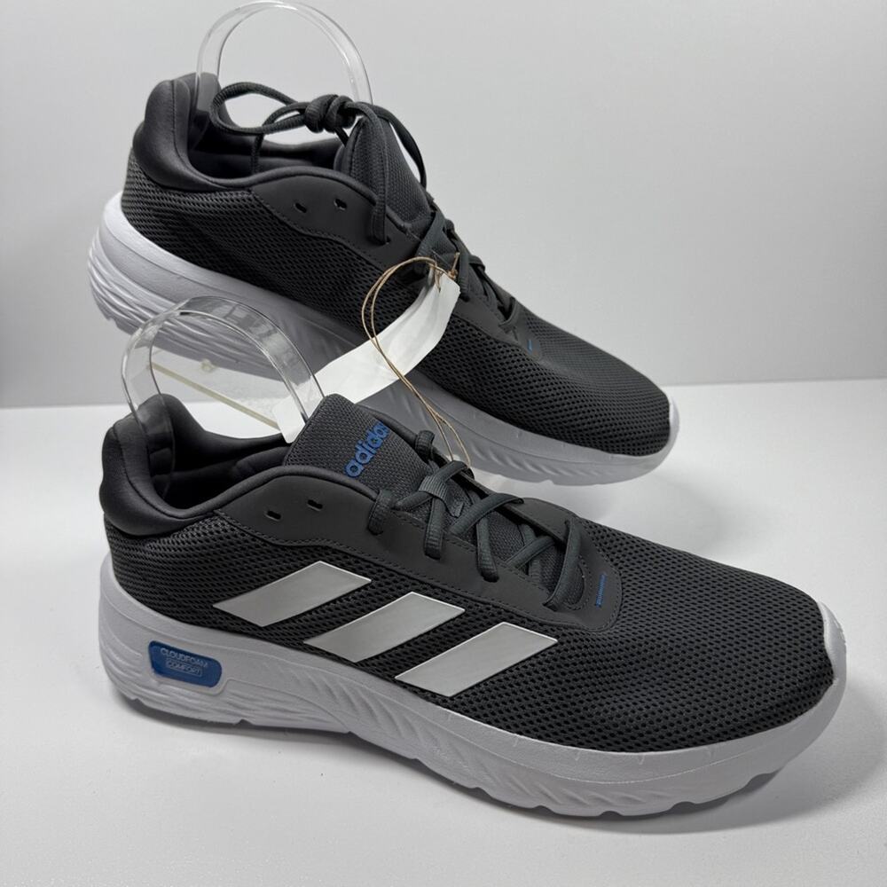 NWT •adidas Men’s Cloudfoam Comfy Size: 12